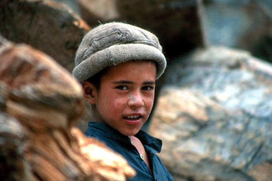 Child on the road to Astore